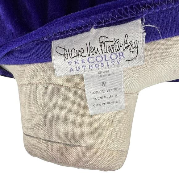 Diane Von Furstenburg The Color Authority Vintage Purple Velvet Top Size Medium - Picture 9 of 10
